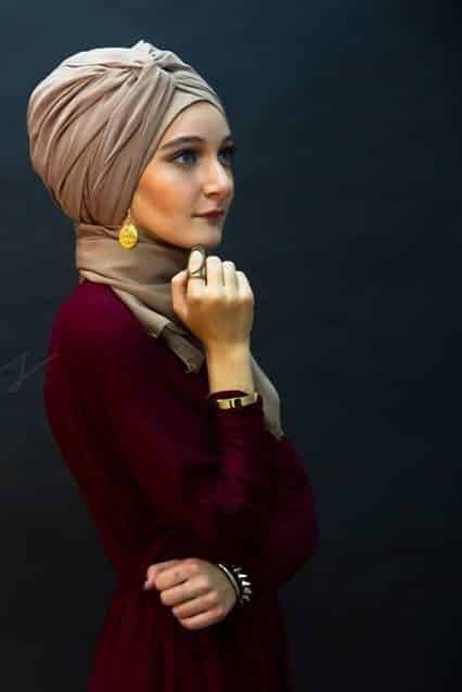 accessory with hijab