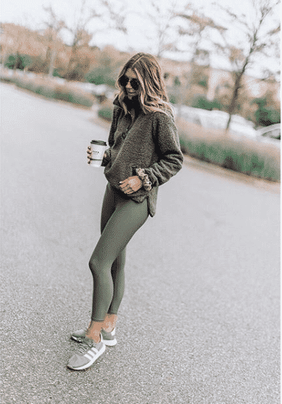 Best Fashionable Sporty Outfit Ideas For Women (11)