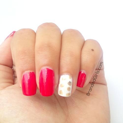 Bling Nail Desings -How do add a Gold Bling to your Nail Art