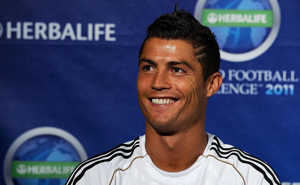Razored parting side cut - Cristiano Ronaldo Hairstyle - YouTube