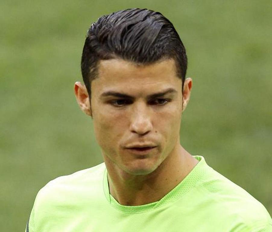 Cristiano Ronaldo Hairstyles-20 Most Popular Hair Cuts Pics