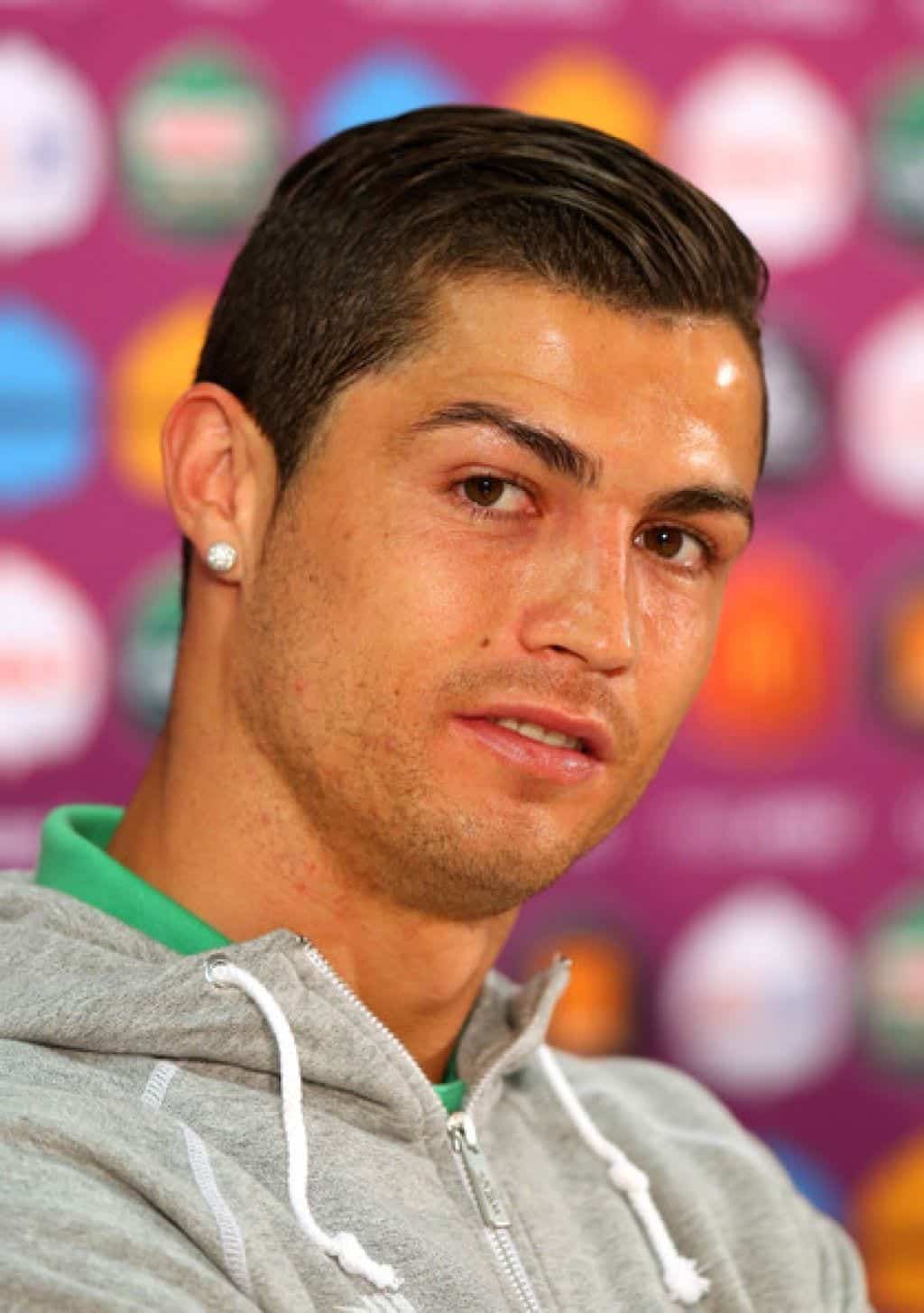Latest Cristiano Ronaldo Hairstyles (10)