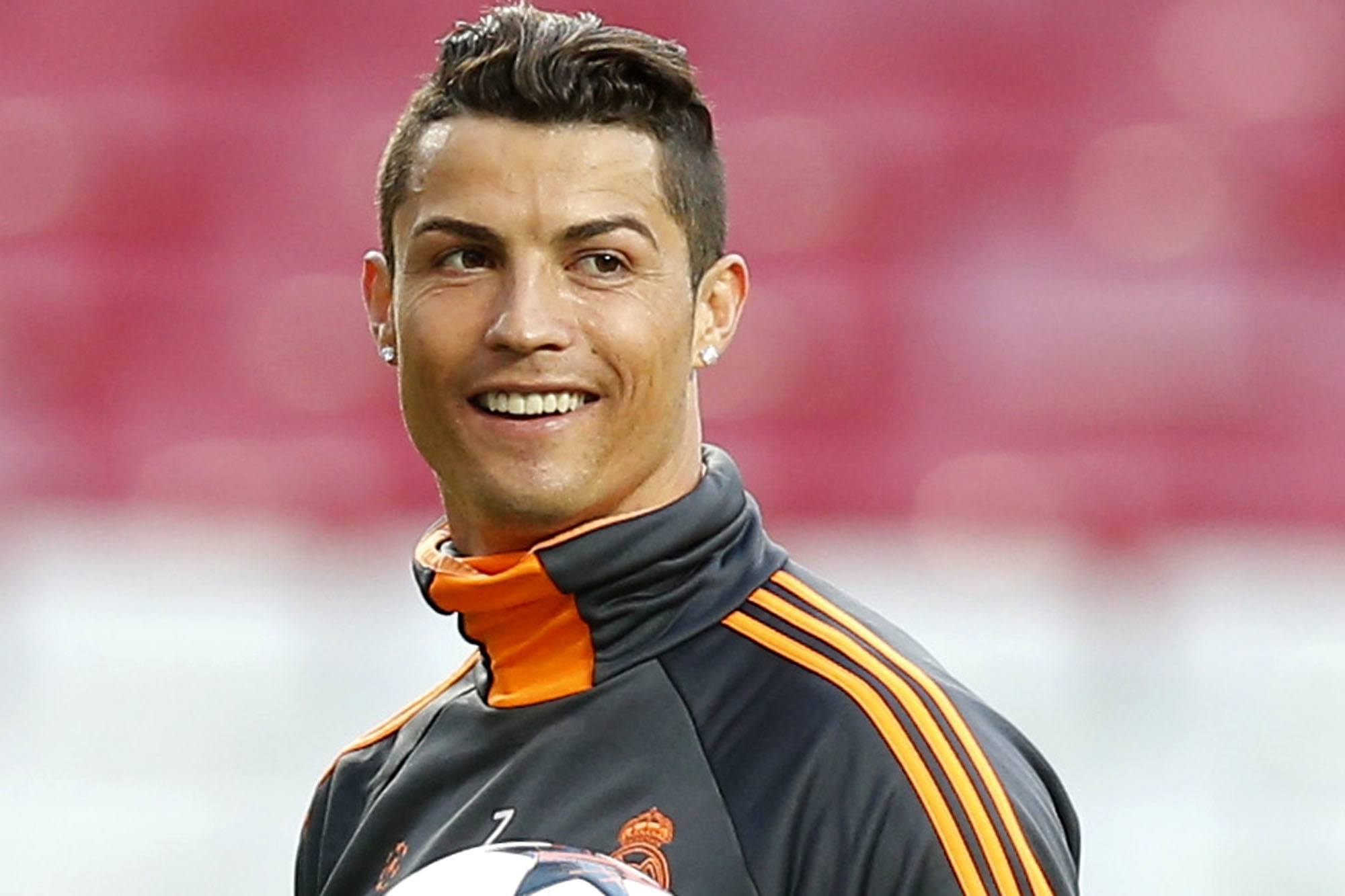 Latest Cristiano Ronaldo Hairstyles (13)
