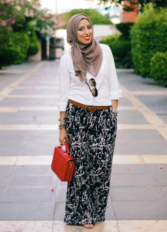 Bagaimana cara memakai hijab dengan celana palazzo?  (17)