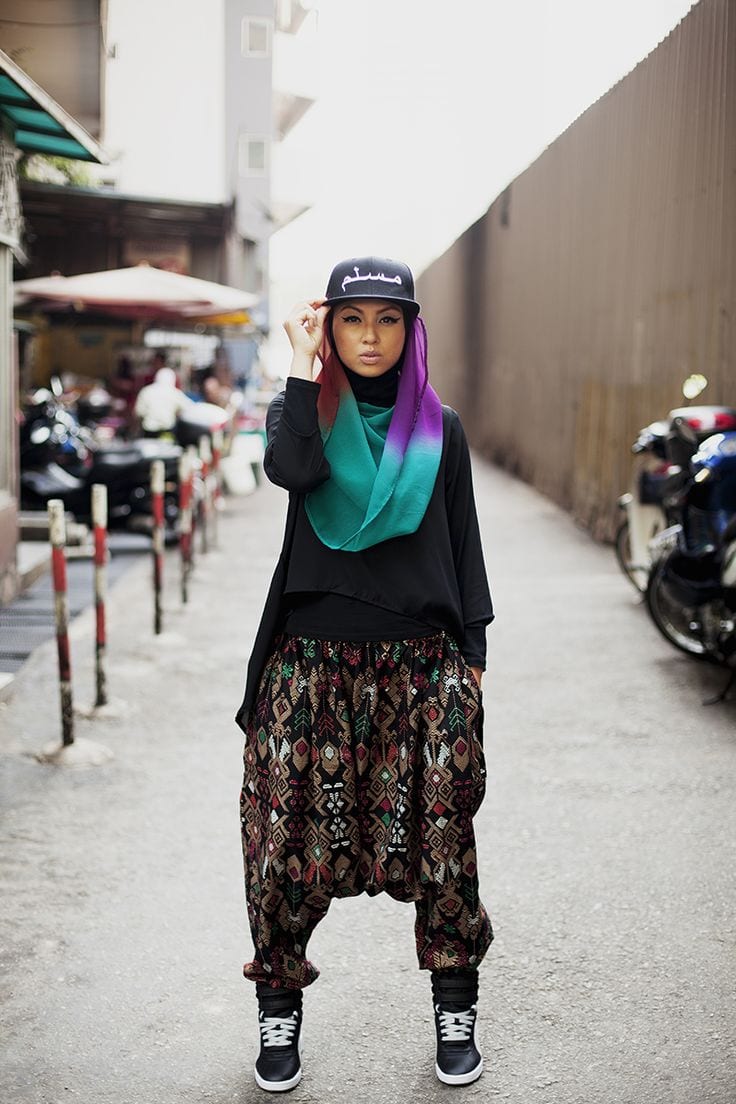 Hijab Sneakers Style 11 ways to Wear Sneakers with Hijab Outfit