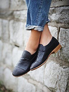 25 Best Shoes to Wear with Jeans for Different Looks
