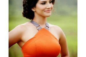 20 Best Sunny Leone Hairstyles of All time
