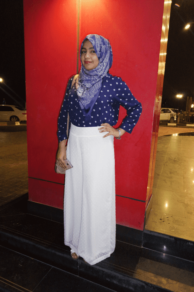 Bagaimana cara memakai hijab dengan celana palazzo?  (1)