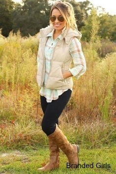 Simple outfits to wear with puffy vests (9)