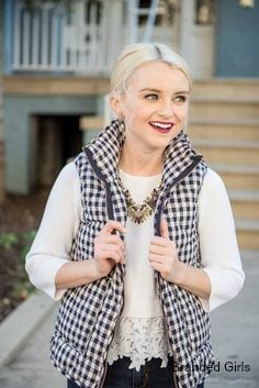 Simple outfits to wear with puffy vests (7)