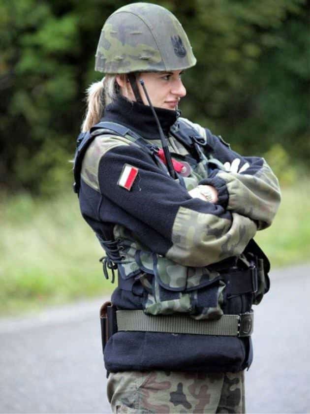 female soldier (8)