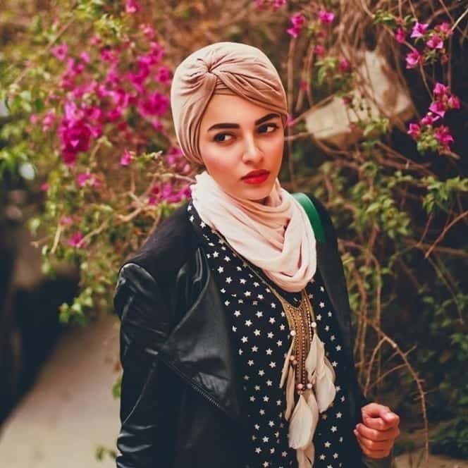 Muslim Fashion Bloggers-15 Popular Islamic Bloggers to Follow