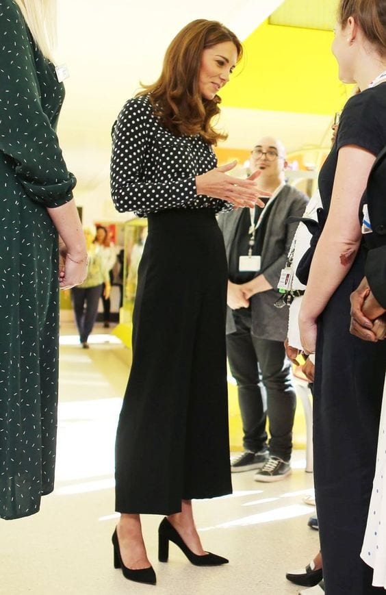 Kate Middleton's Outfits - 25 Best Dressing Styles Of Kate's comfortable work outfit