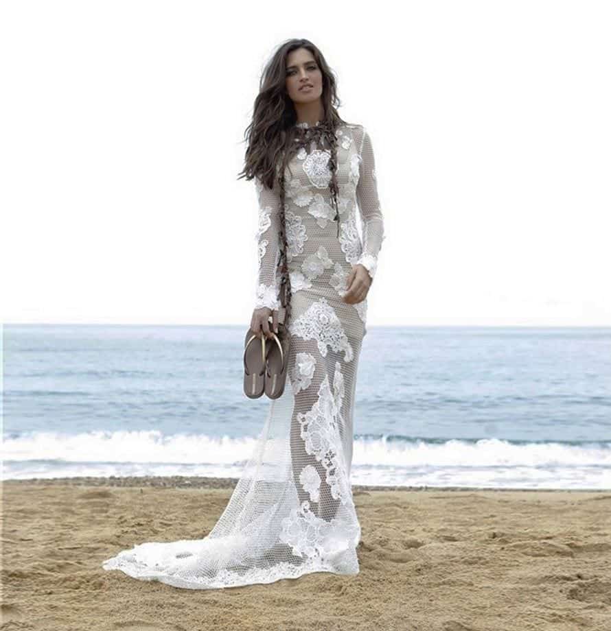 Sara Carbonero Outfits 25 Best Dressing of Sara Carbonero to Copy