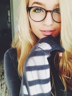 best nerdy looks for girls this year (18)