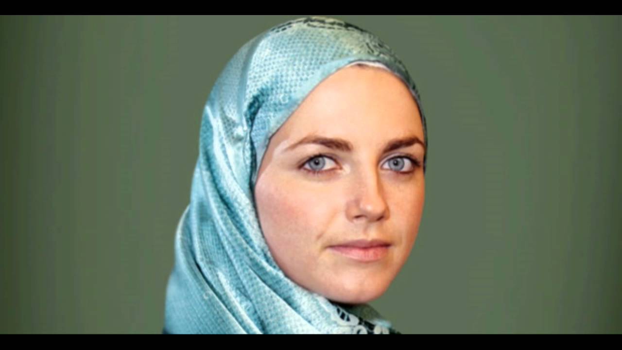 White Muslim Women- 20 White Islamic Women with Colored Eyes