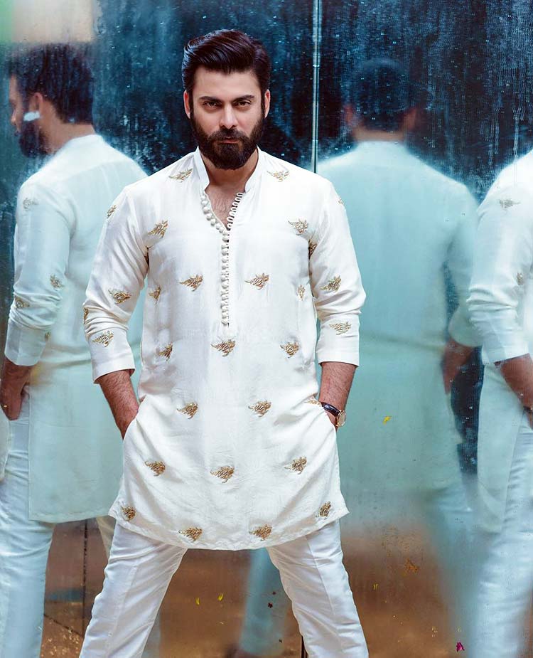 Fawad Khan's Dressing Style-27 Best Outfits of Fawad to Copy's kurta style