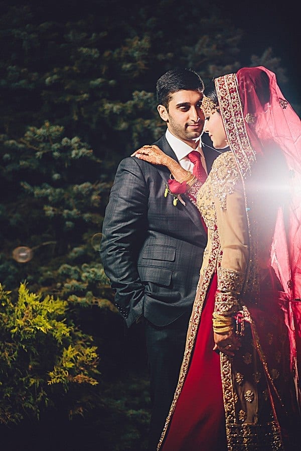 Bride posing with Mehendi in hand - PixaHive