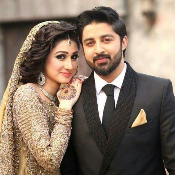 Pakistani Bride and Groom Photo Shoot Pakistani Wedding Poses