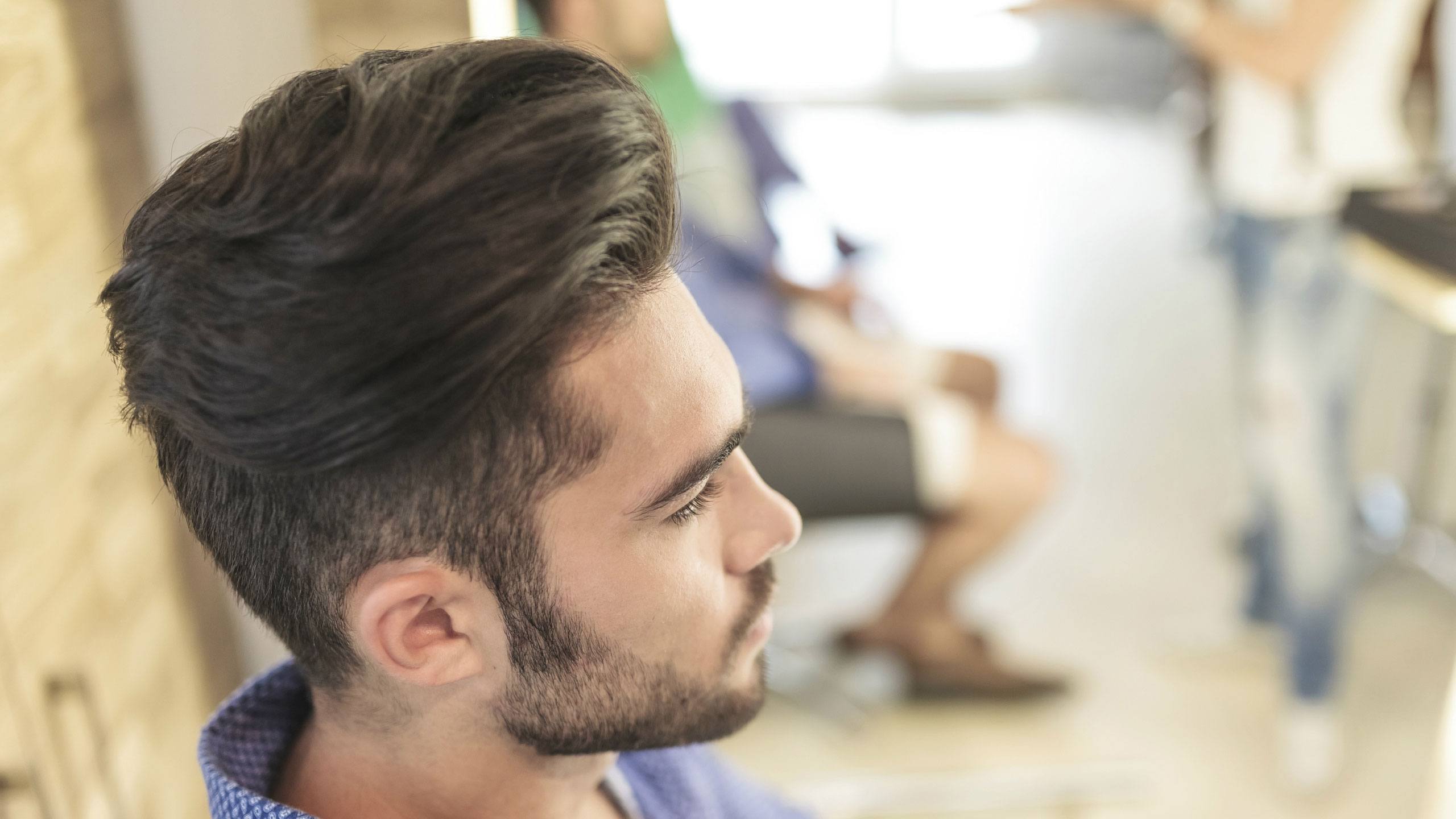 10 Simple And Easy Hairstyles For College Guys