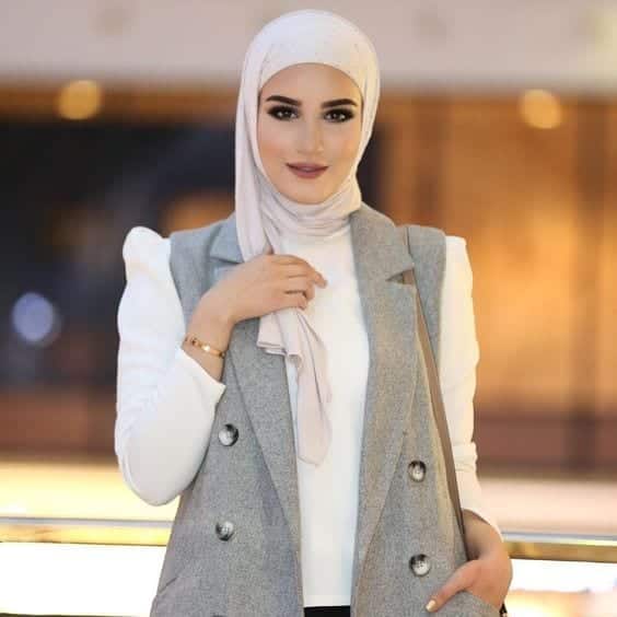 Top 10 Arab Fashion Bloggers to Follow in 2020