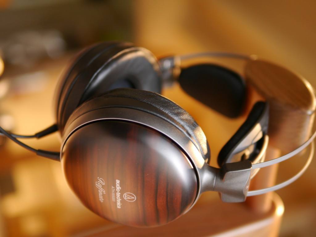 Most Expensive Headphone Brands (19)