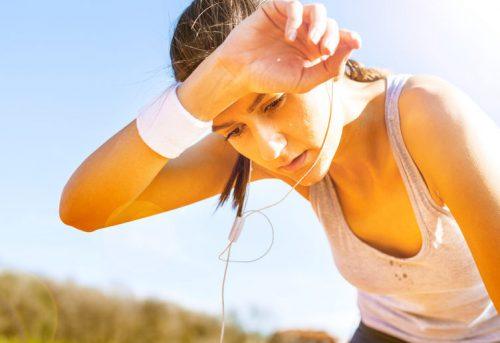20 Tips for Girls to Stay Sweat Free Look Great in Summer