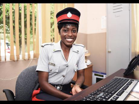Most Attractive Women Police Forces in World