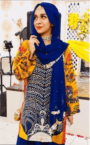 Shalwar Kameez And Hijab Ideas For Women (1)