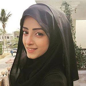 25 Beautiful Pakistani Celebrities Wearing Hijab