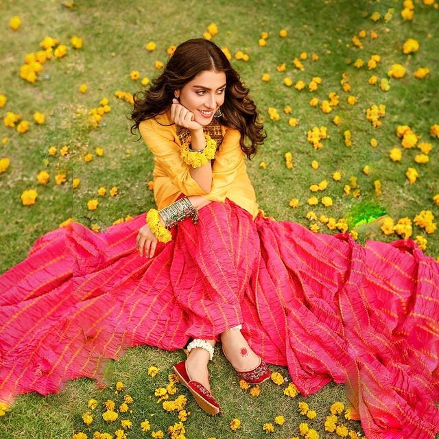 30 Best Outfits of Ayeza Khan - Dress Like Ayeza Khan