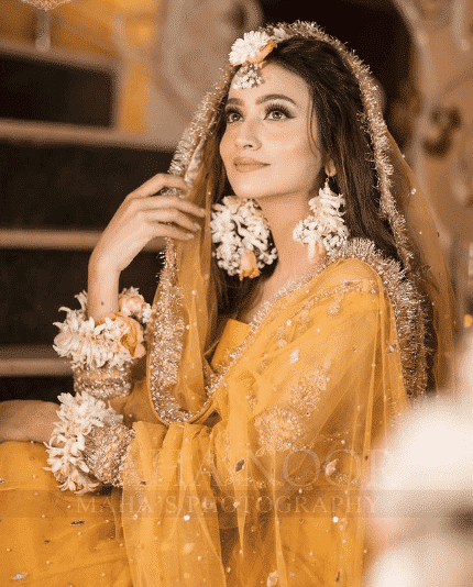 yellow bridal outfit