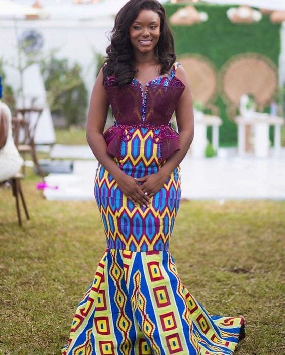 20 Beautiful Kente Engagement Outfits to Wear in 2022