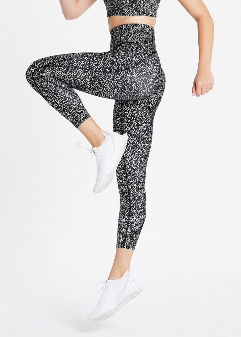15 Amazing Activewear Brands for Skinny Girls to Try in 2022