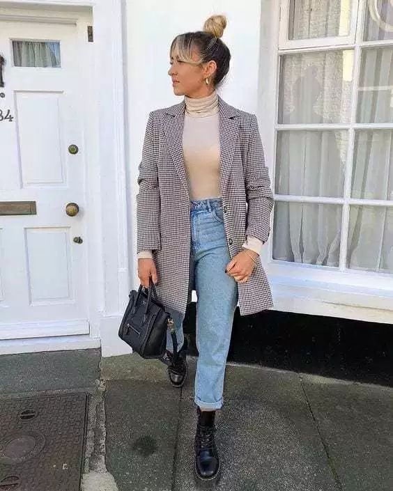 20 Best Winter Outfits for Skinny Girls To Wear in 2022