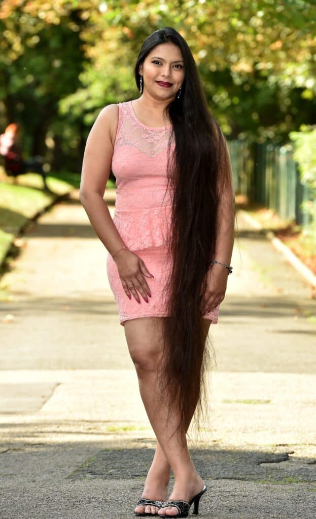 Longest Hair Women 22 Girls with Longest Hair In the World
