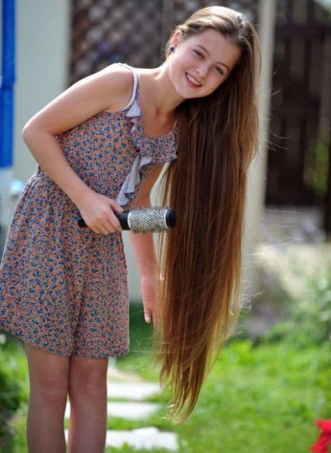 Longest Hair Women-22 Girls with Longest Hair In the World