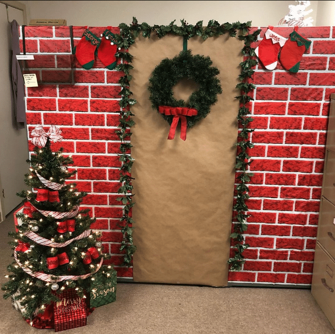 15 Christmas Cubicle Decoration Ideas for Christmas 2023
