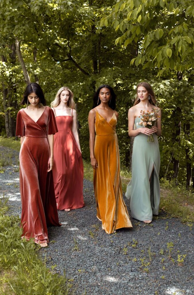 Bridesmaid Outfit Ideas 2022 - What to Wear as a Bridesmaid?