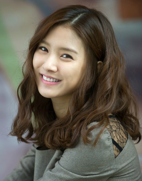 Top Korean Actresses: 18 Most Beautiful & Talented Actresses
